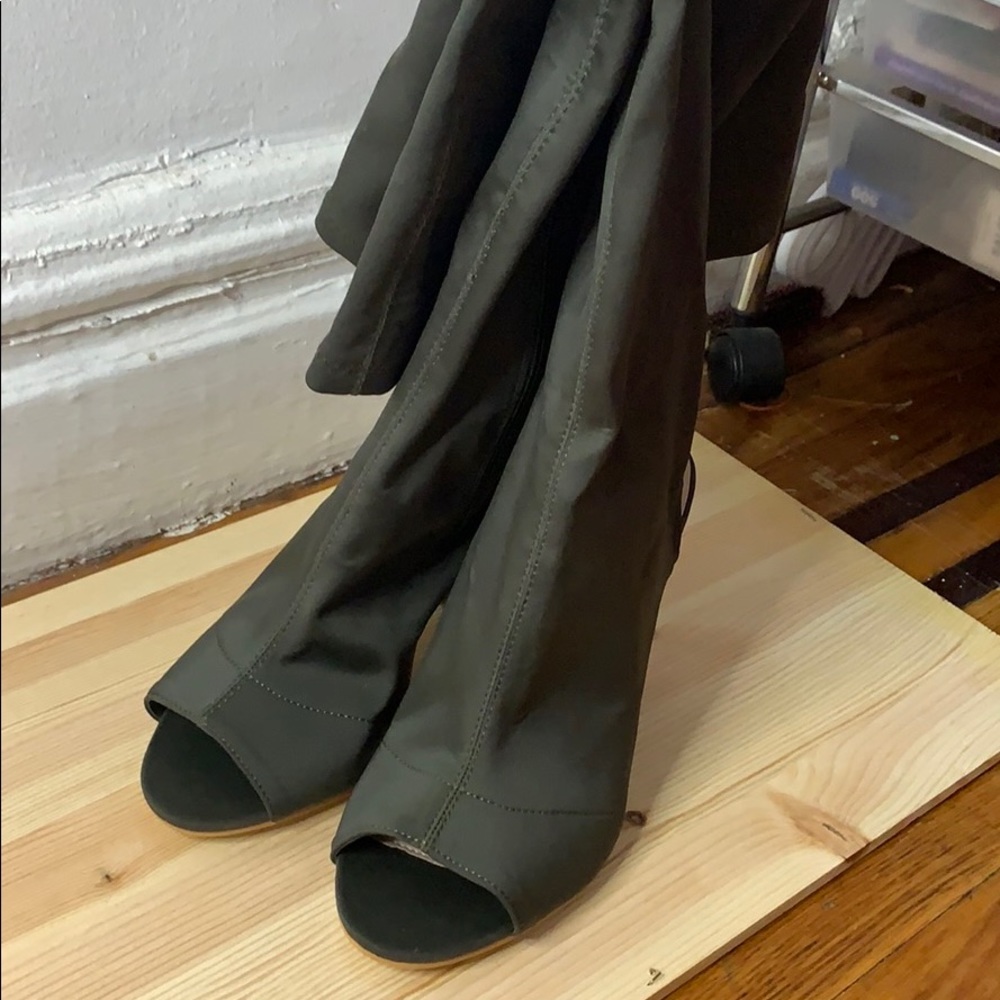 Knee High Heel boots